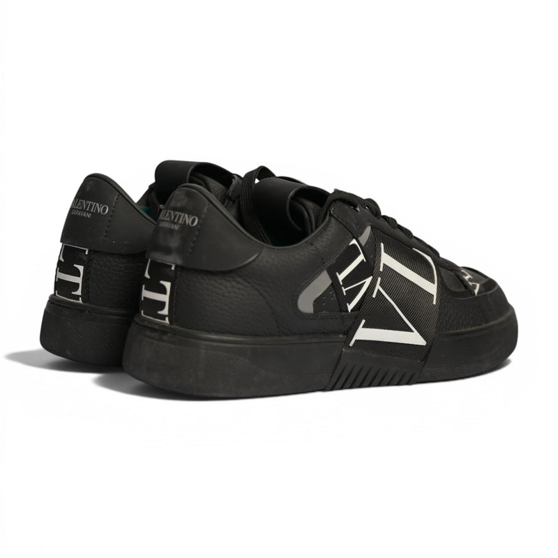 Valentino Low Top VL7N Sneakers