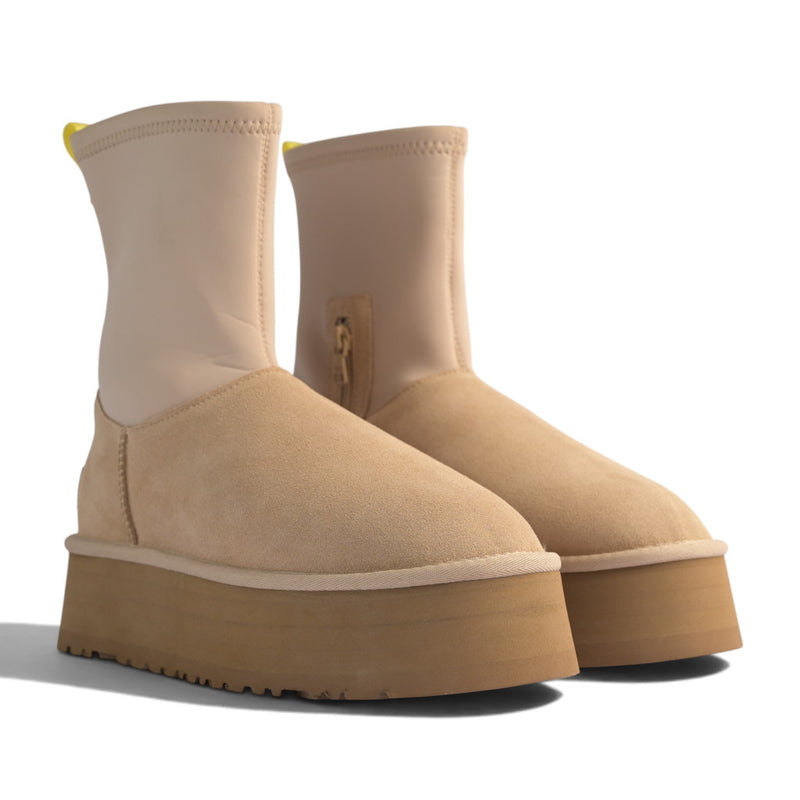 UGG Classic Dipper Boot  Sand