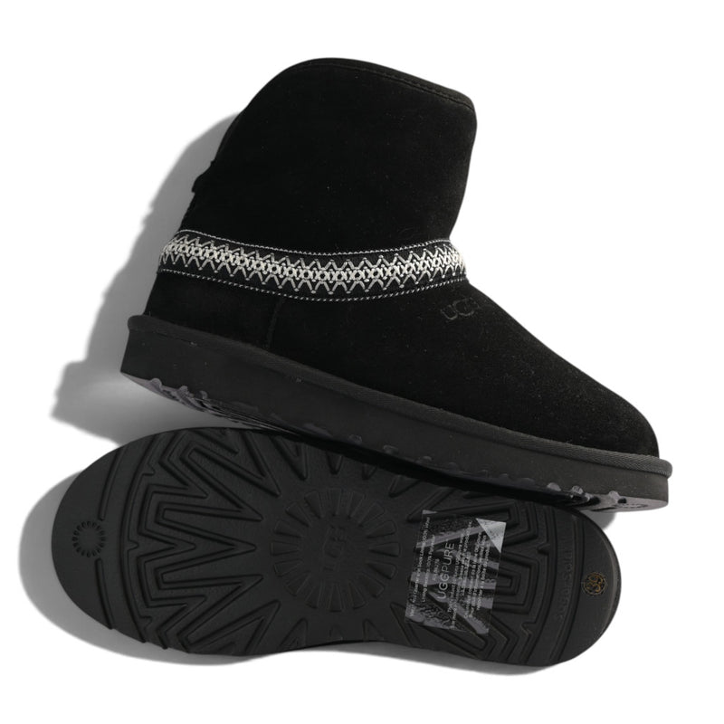 UGG Classic Mini Crescent Boot black